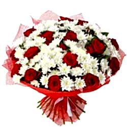 Kırmızı Güllü Papatya Buketi