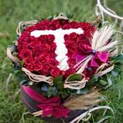 Kişiye Özel Harf Kırmızı Gül Aranjman